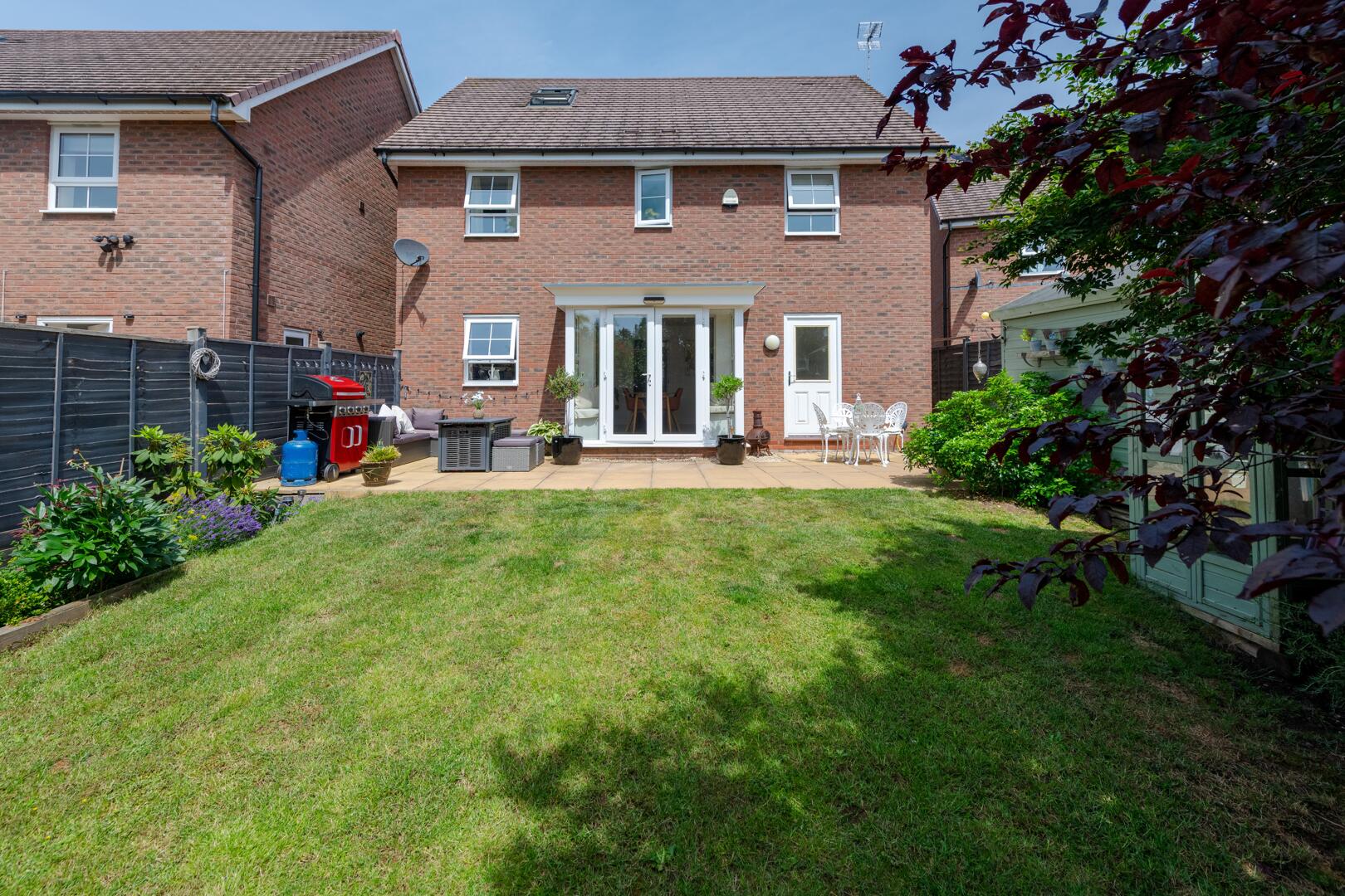 Gladstone Place, Blakedown, Kidderminster